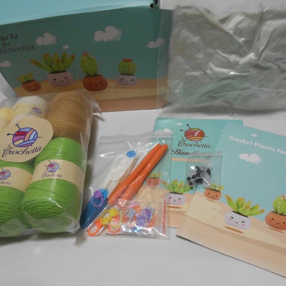 CROCHETTA WITH LOVE CROCHET KIT FOR BEGINNERS AGES 4+ CRAFTING BOYS & GIRLS NEW - Picture 9 of 9